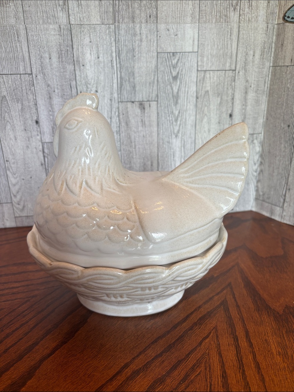 Pier 1 Cream Glazed Ceramic Hen Canister/Covered Dish